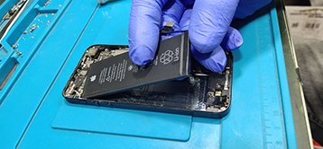 iPhone se 2 battery replacement center in qatar