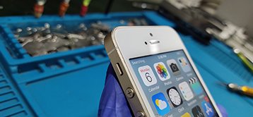 iPhone se 2 service center in doha