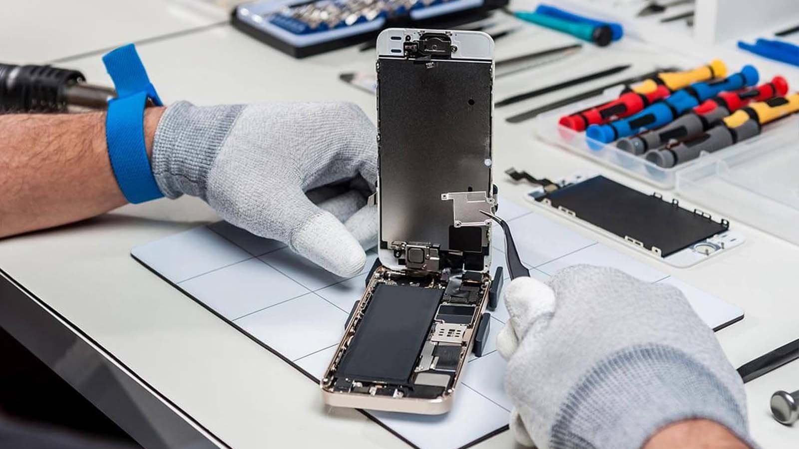 iphone screen replacement center in qatar